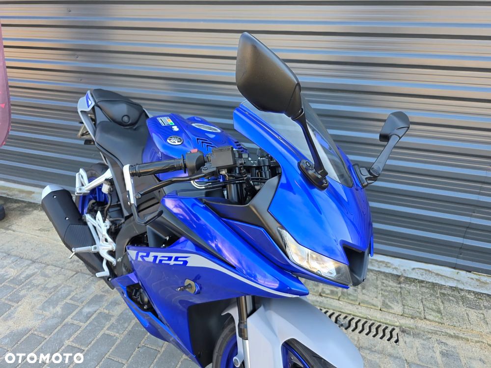 Yamaha YZF - 13