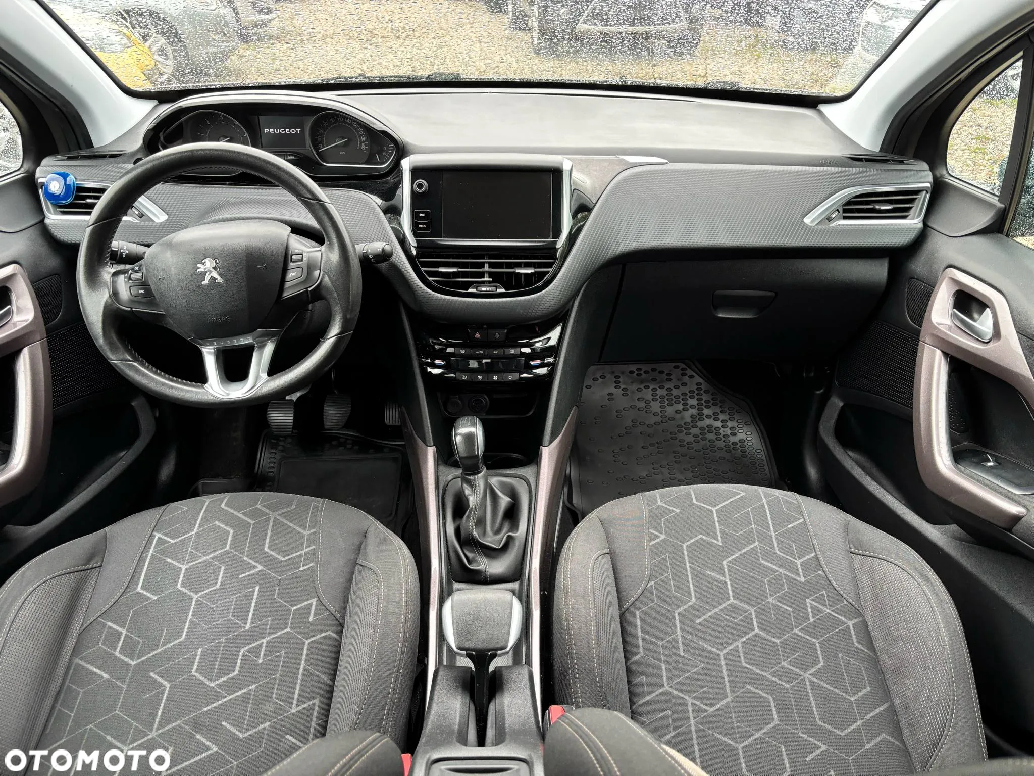 Peugeot 2008 1.6 BlueHDi Style - 22