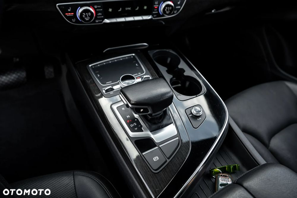 Audi Q7 3.0 TFSI Quattro Tiptronic - 26