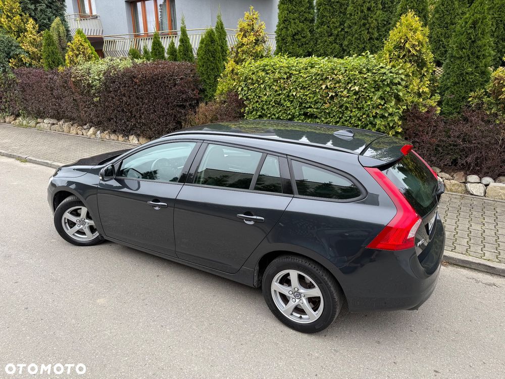 Volvo V60 D2 Momentum - 5