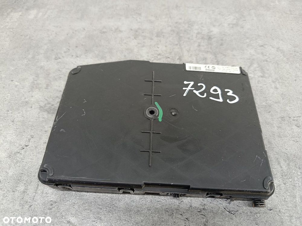 MODUŁ UCH-N2 RENAULT SCENIC II 8200412548  S118400150F  UCH N2 1.6 16V - 3