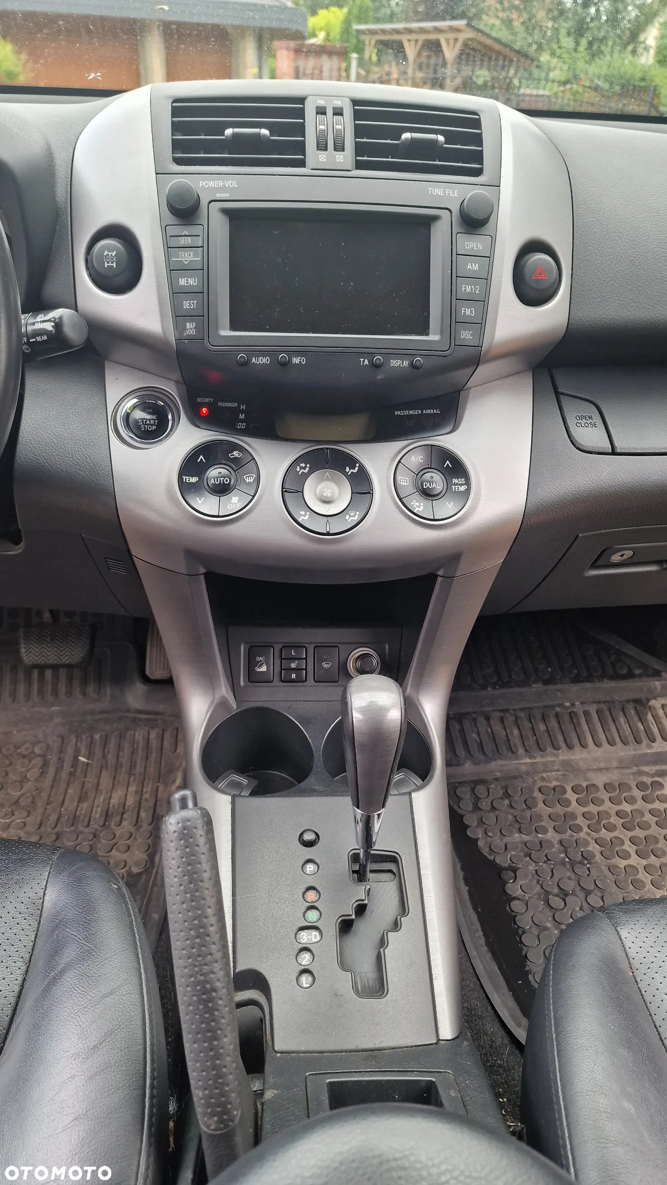 Toyota RAV4 2.0 VVT-i Premium - 24