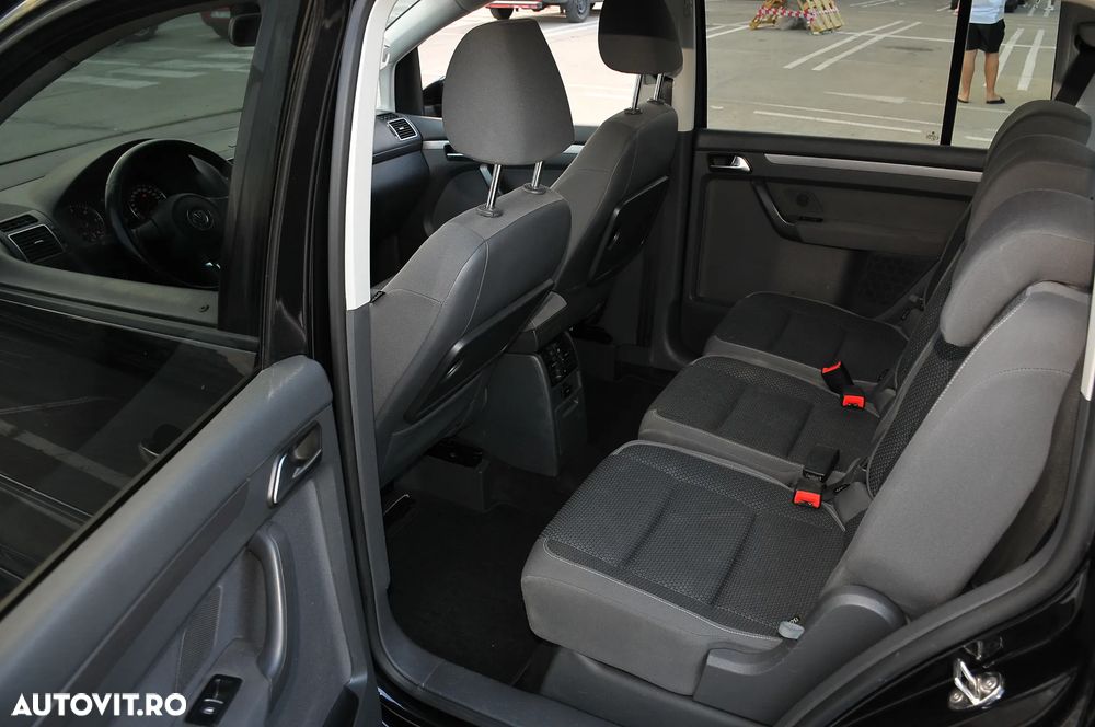 Volkswagen Touran 1.6 TDI DPF Highline - 19