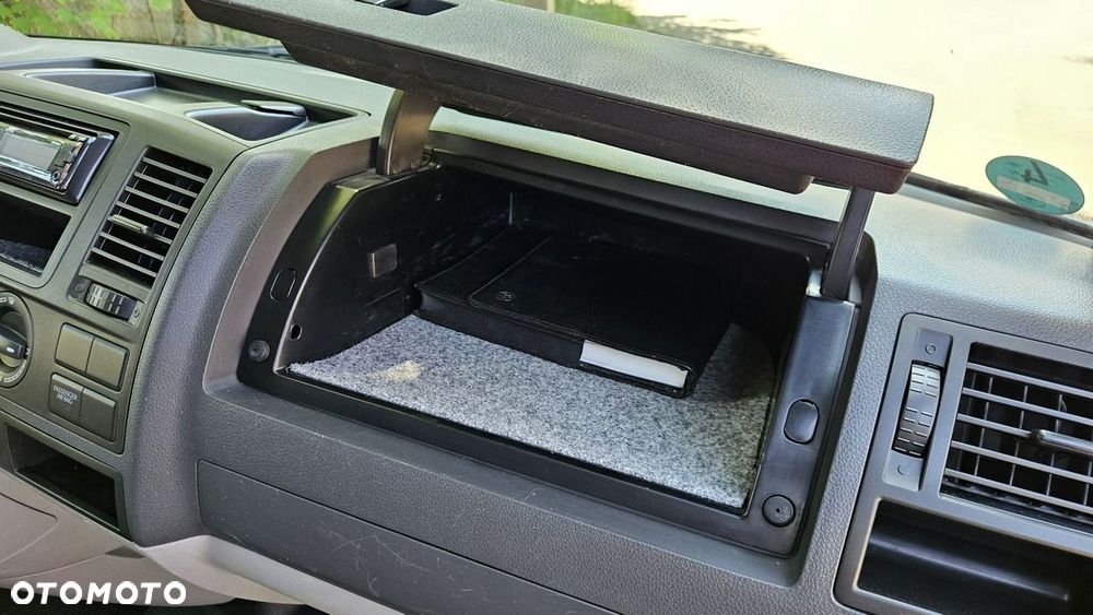 Volkswagen Transporter - 19