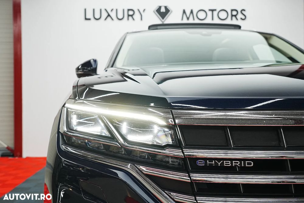 Volkswagen Touareg - 17