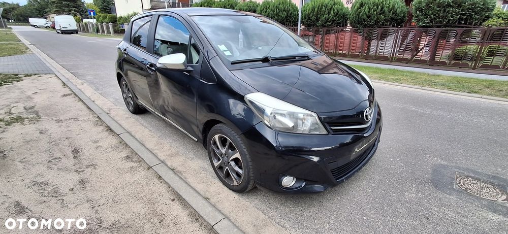Toyota Yaris - 4