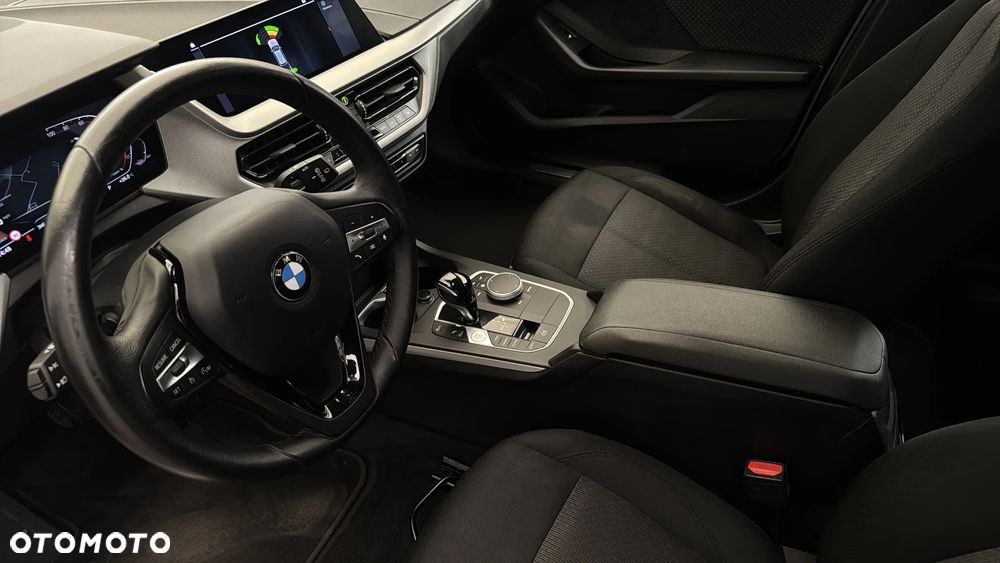 BMW Seria 1 118i Advantage - 28
