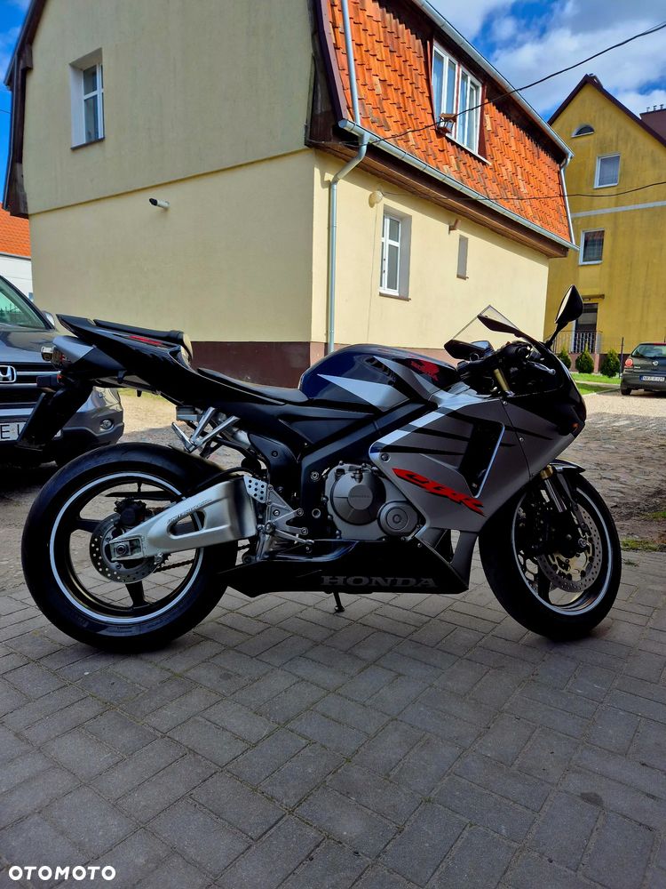 Honda CBR - 6