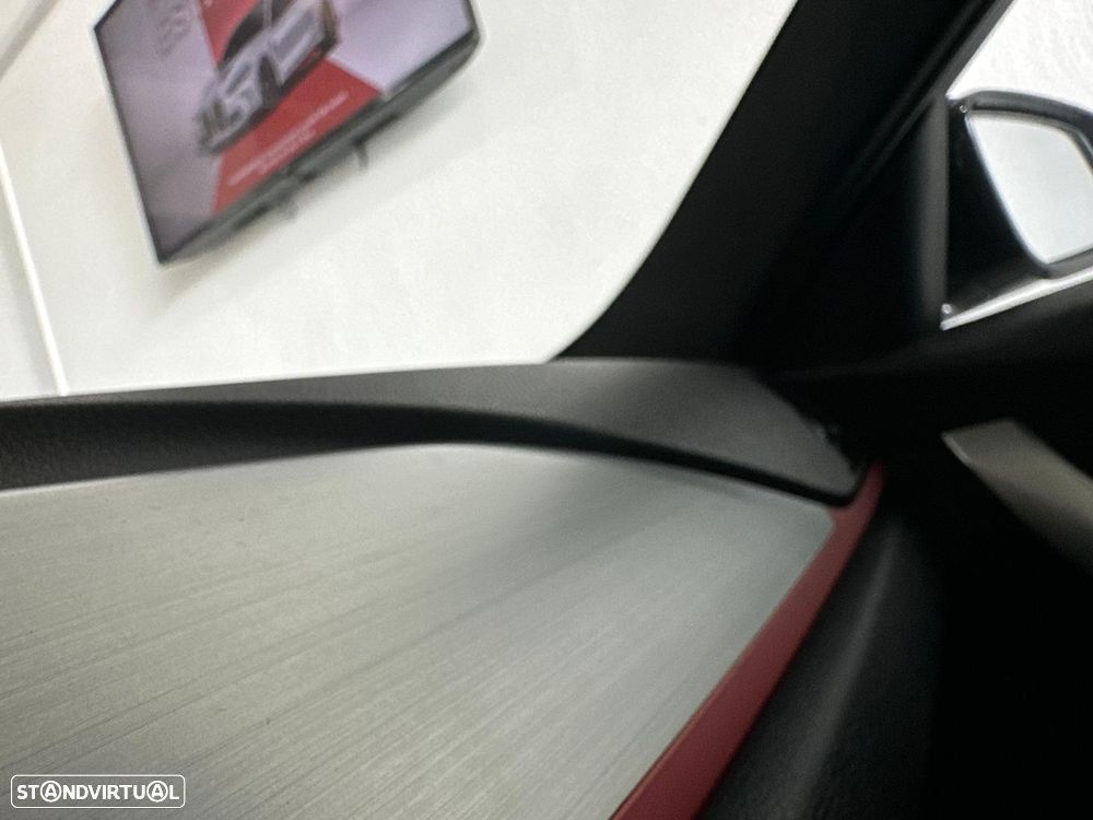 BMW 320 d Pack M - 17