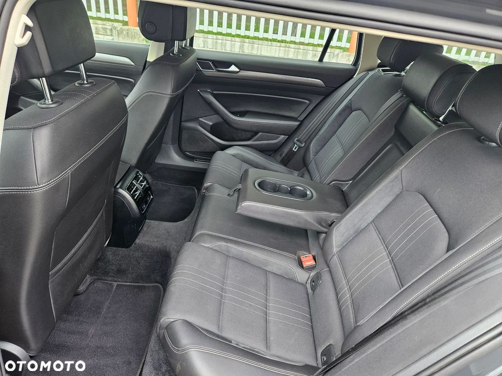 Volkswagen Passat 2.0 TSI BMT Comfortline DSG - 28