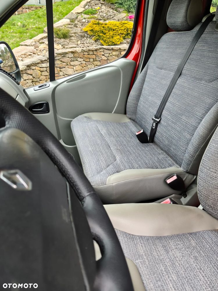Renault Trafic II - 12