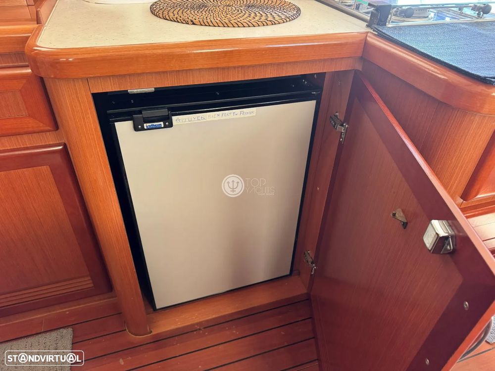 Beneteau Swift Trawler 42 - 12