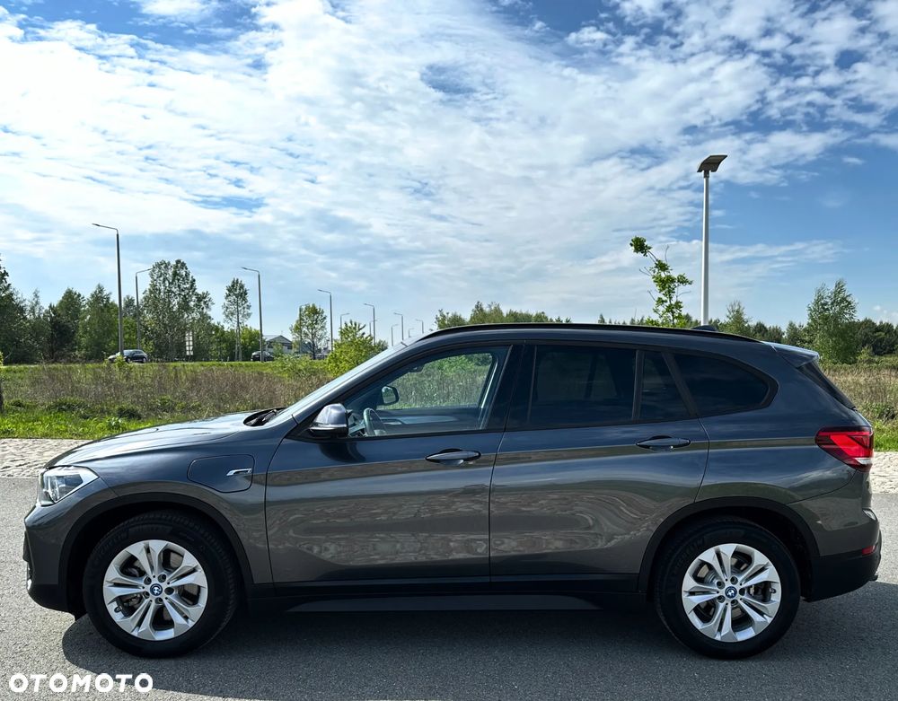 BMW X1 xDrive25e Sport Line - 10