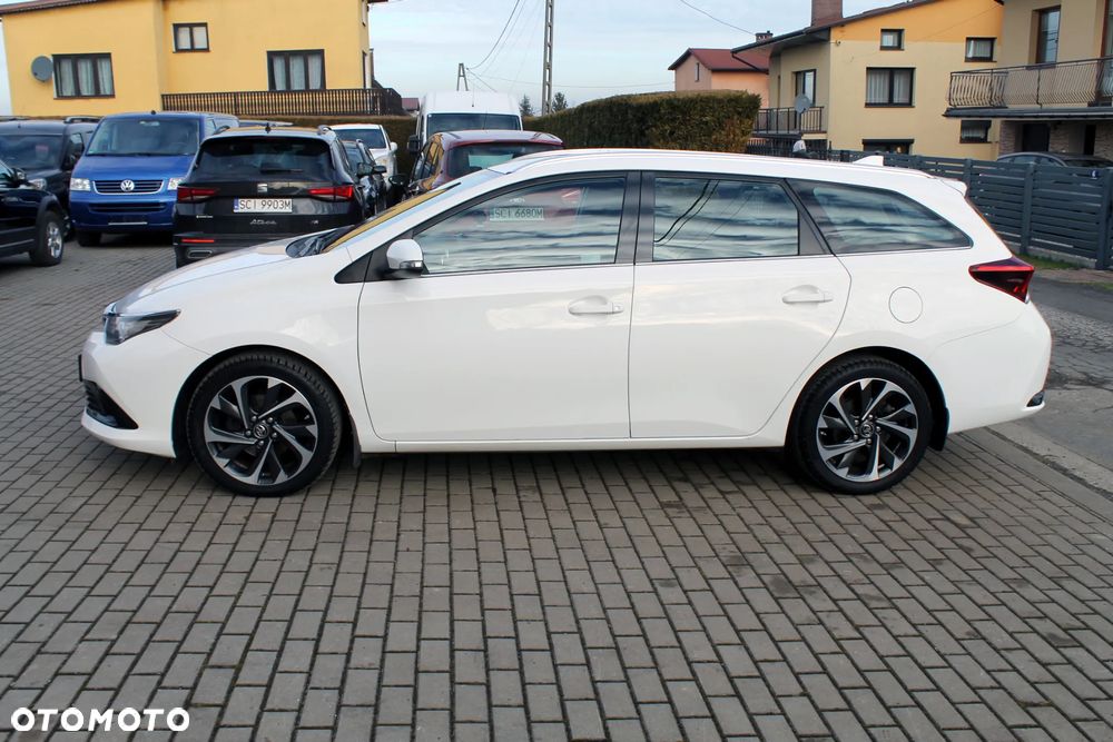 Toyota Auris - 7