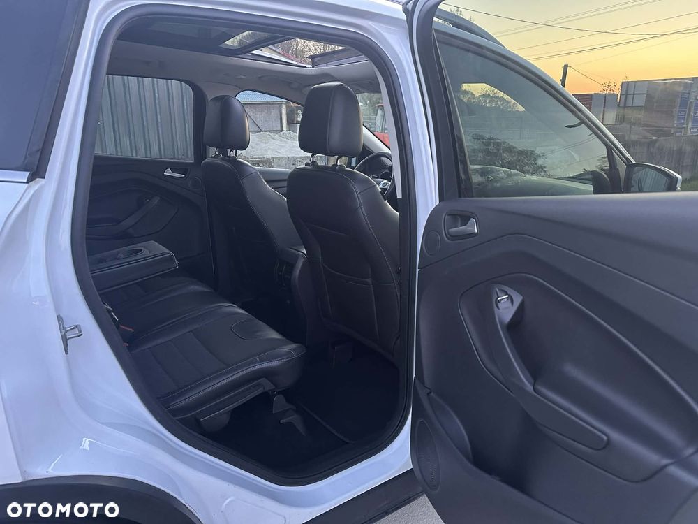 Ford Kuga 2.0 TDCi 4x4 Titanium - 19