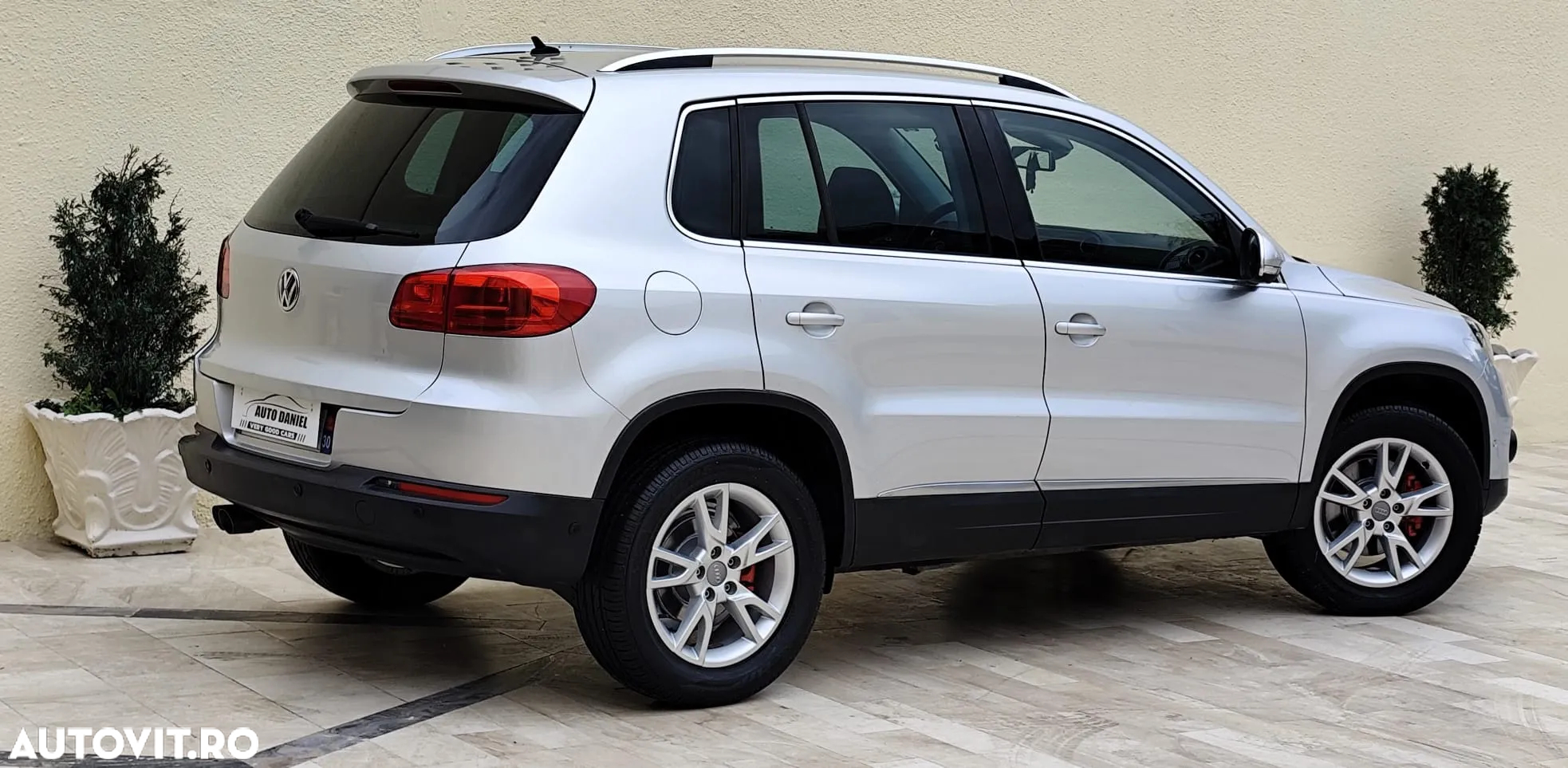Volkswagen Tiguan - 3