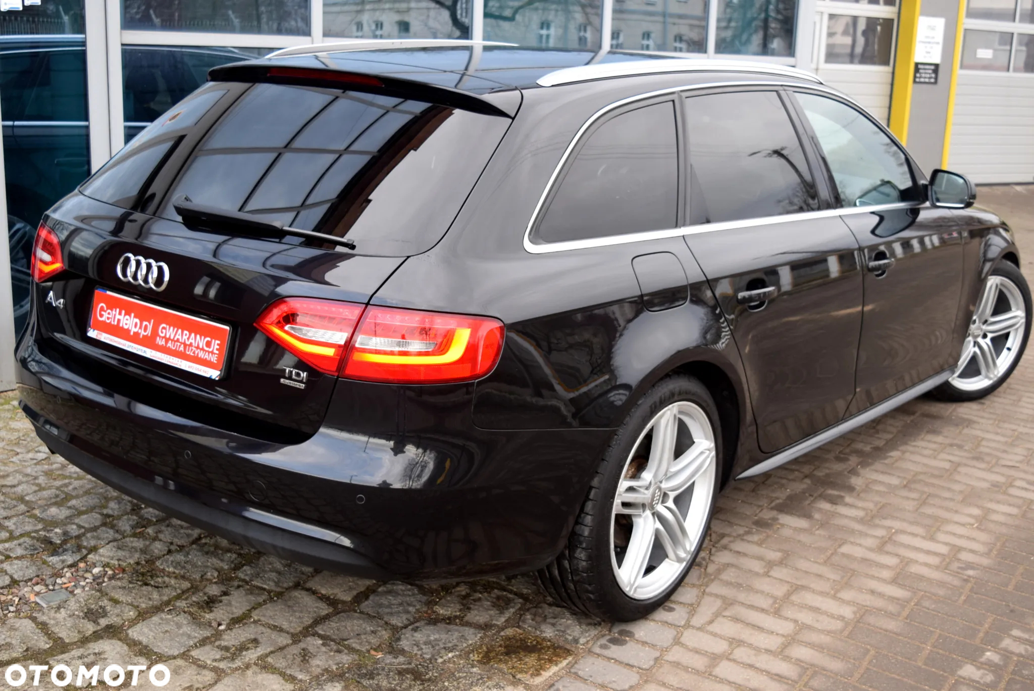 Audi A4 Avant 2.0 TDI DPF quattro S tronic S line Sportpaket - 3