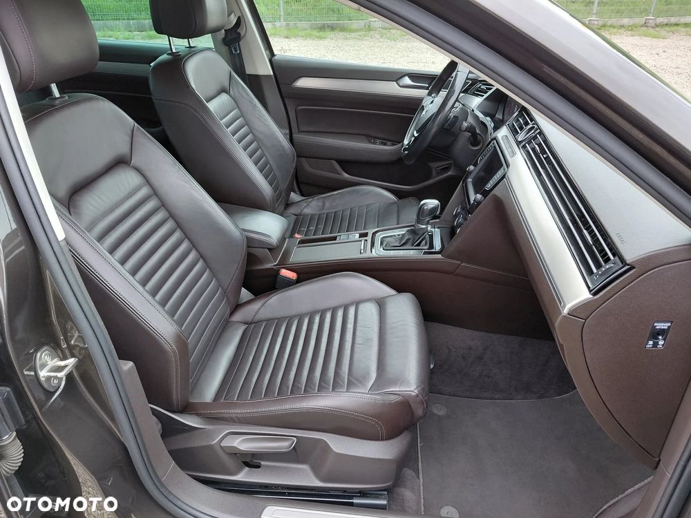 Volkswagen Passat 1.8 TSI BMT Highline DSG - 26
