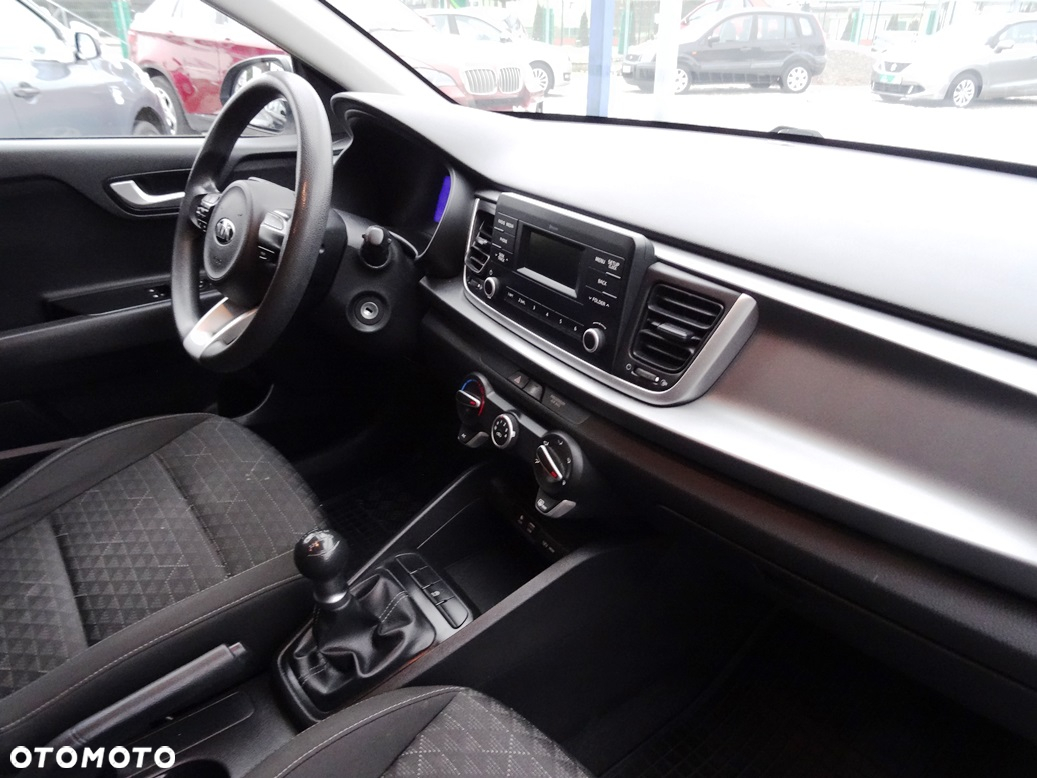 Kia Rio 1.2 Business Line - 12