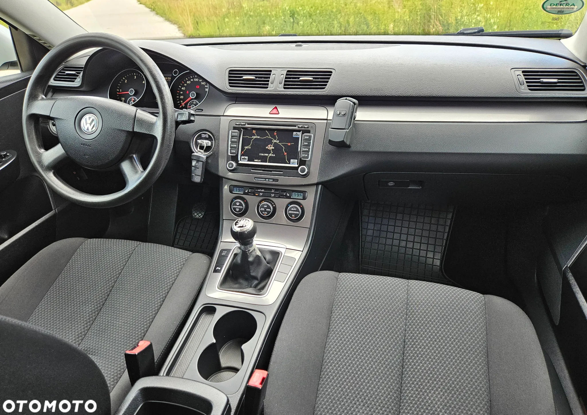 Volkswagen Passat Variant 2.0 TDI Trendline - 21