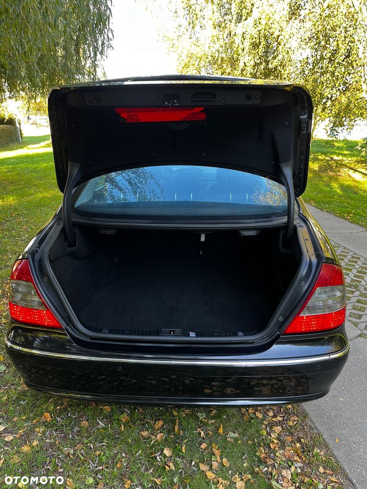 Mercedes-Benz Klasa E 220 CDI Automatik Avantgarde DPF BusinessEDITION - 8
