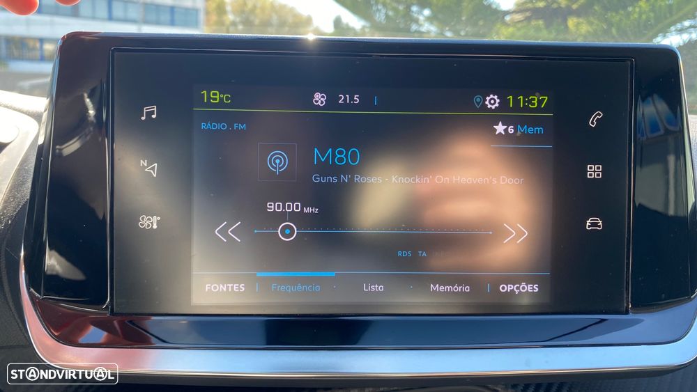 Peugeot e-2008 50 kWh Allure Pack - 39