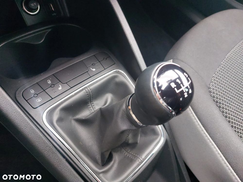 Seat Ibiza 1.2 TSI CONNECT - 25