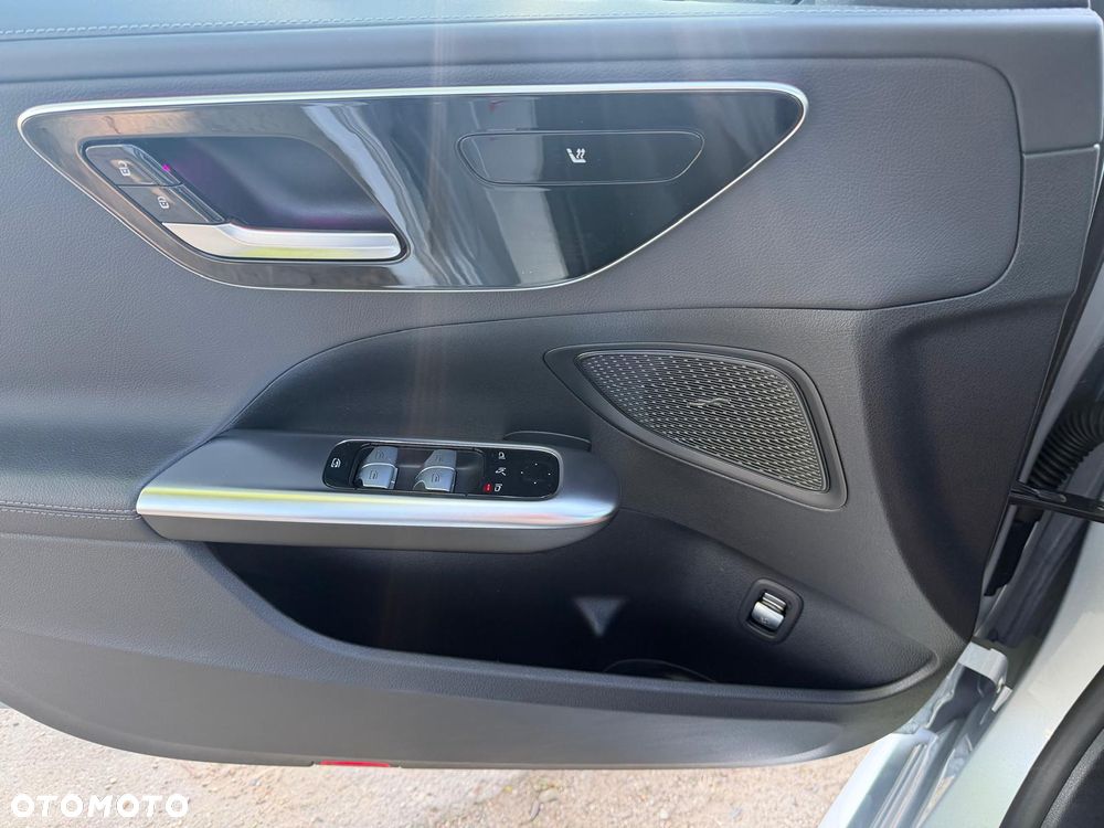 Mercedes-Benz Klasa C 220 d 9G-TRONIC AMG Line - 25