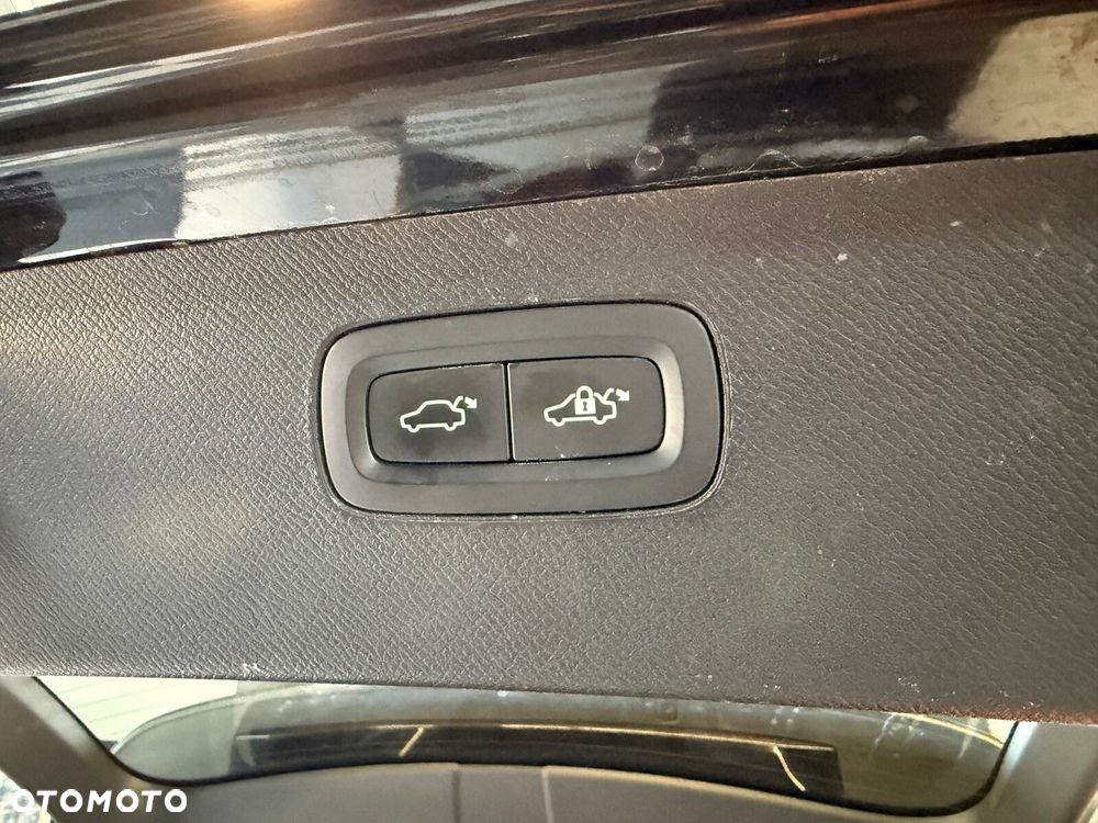 Volvo XC 90 - 12