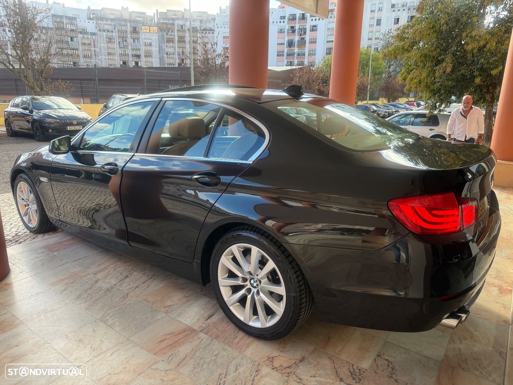 BMW 520 - 18
