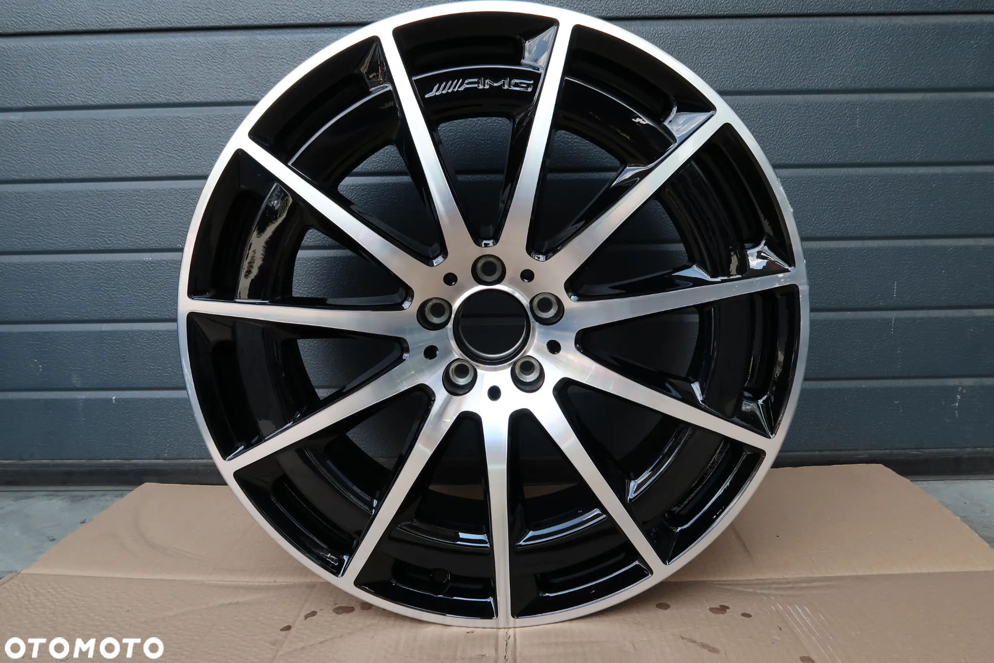 C66 FELGA MERCEDES A2974011400 9,5X21ET41,5 - 3