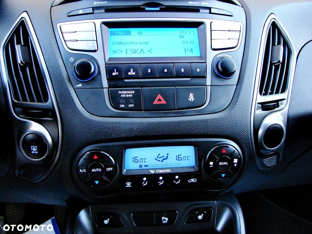 Hyundai ix35 1.6 2WD Fifa World Cup Edition - 24