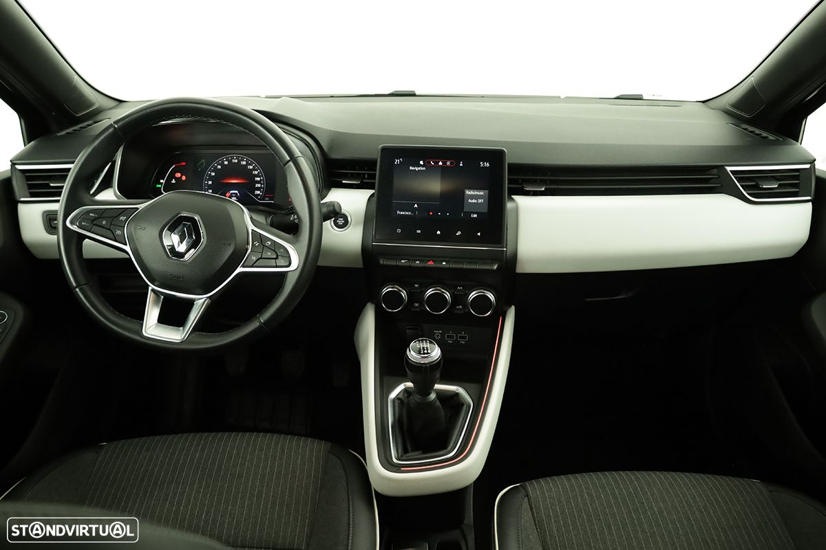 Renault Clio 1.0 TCe Techno Bi-Fuel - 8