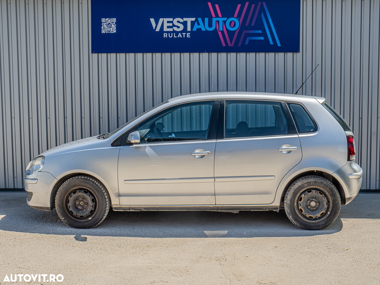 Volkswagen Polo 1.2 Attractive - 16