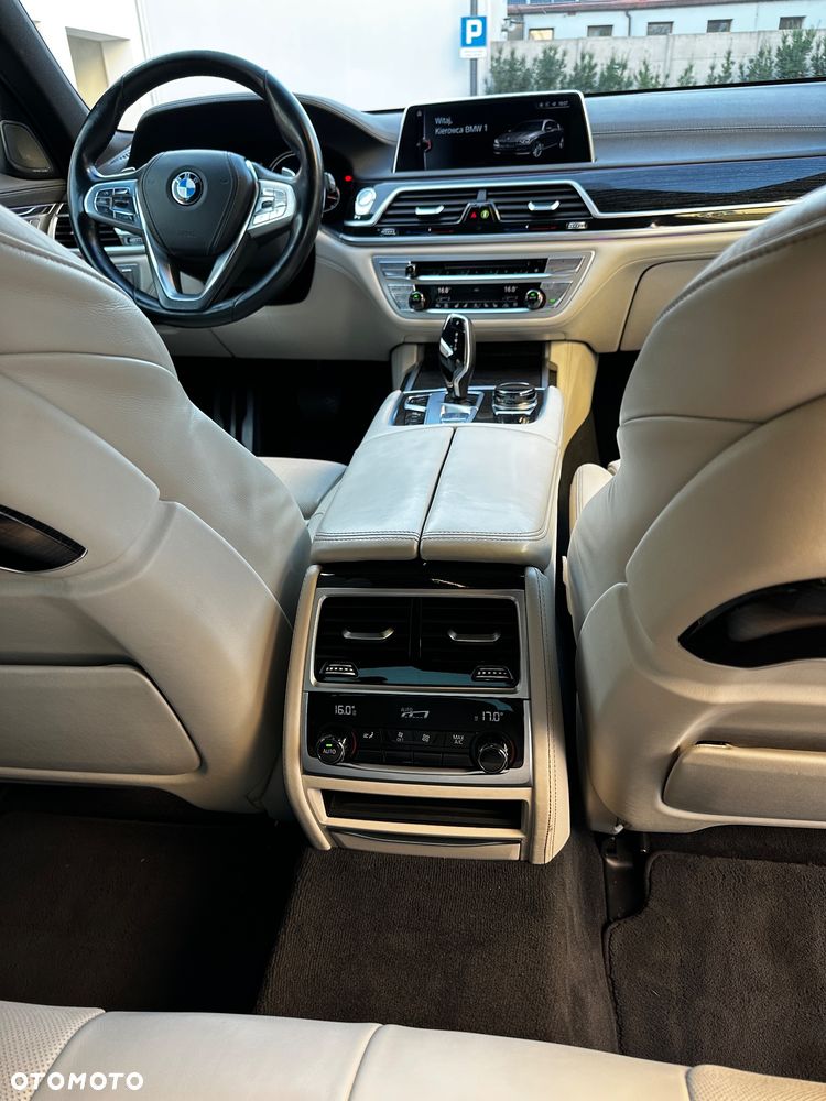 BMW Seria 7 740d xDrive - 30