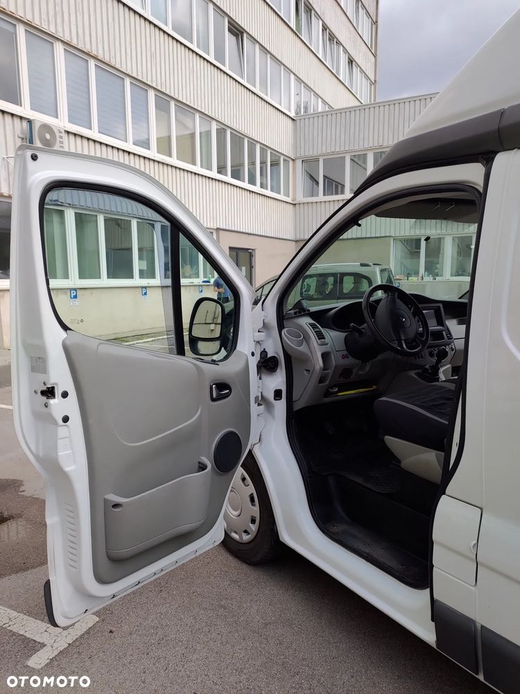 Opel Vivaro L2H2 kamper z łazienka,kuchnia,toaleta - 29