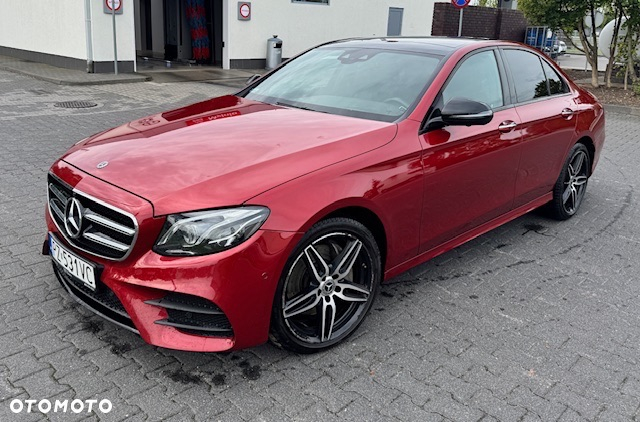 Mercedes-Benz Klasa E 220 d 4-Matic Business Edition 9G-TRONIC - 2