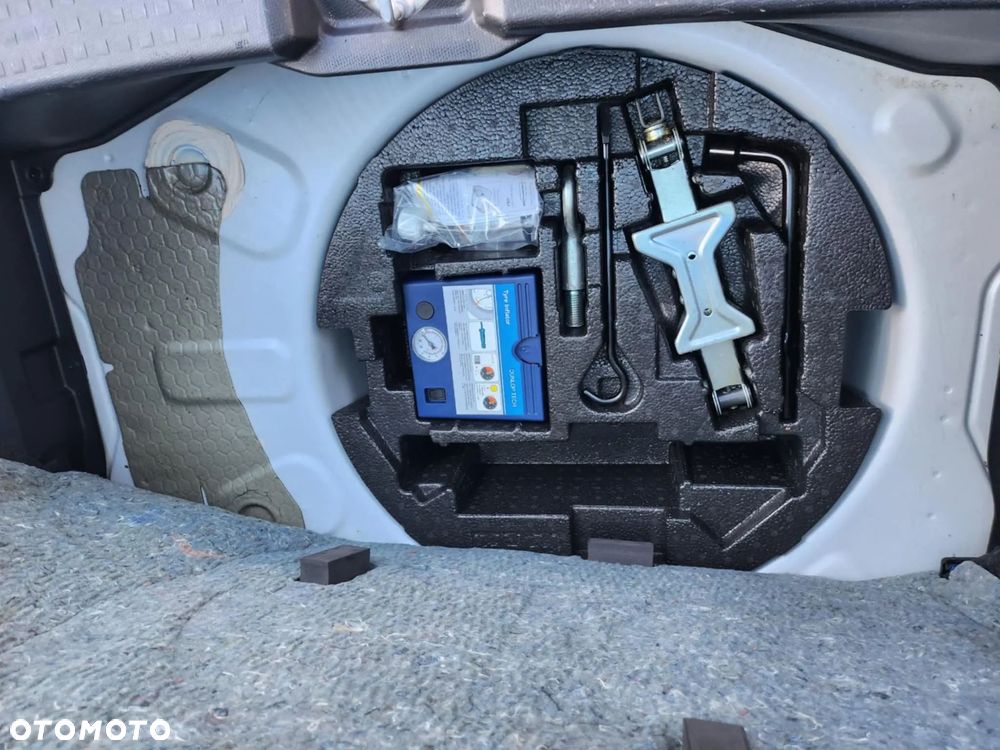 Suzuki Swift 1.3 Limited 25 - 11