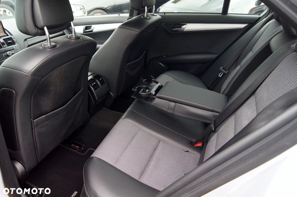 Mercedes-Benz Klasa C 250 CDI Avantgarde Edition - 11
