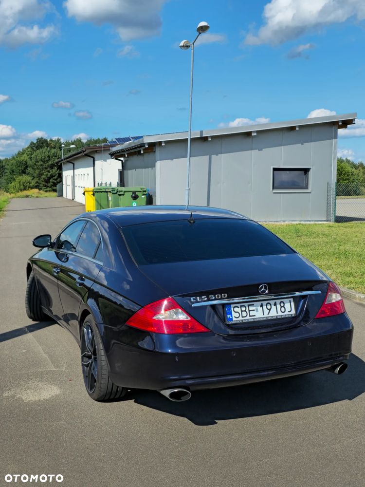 Mercedes-Benz CLS 500 - 4