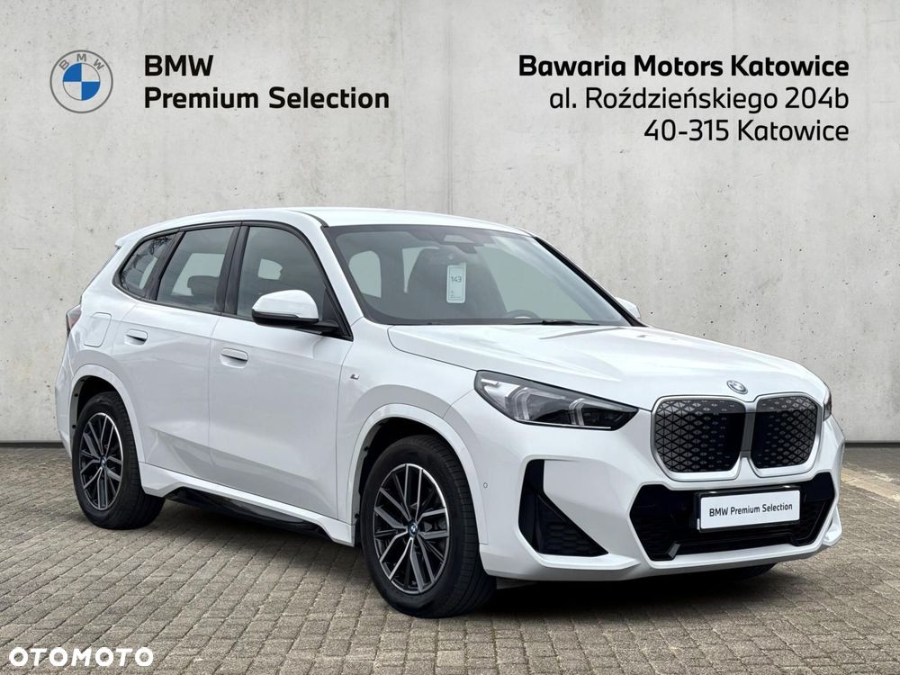 BMW iX1