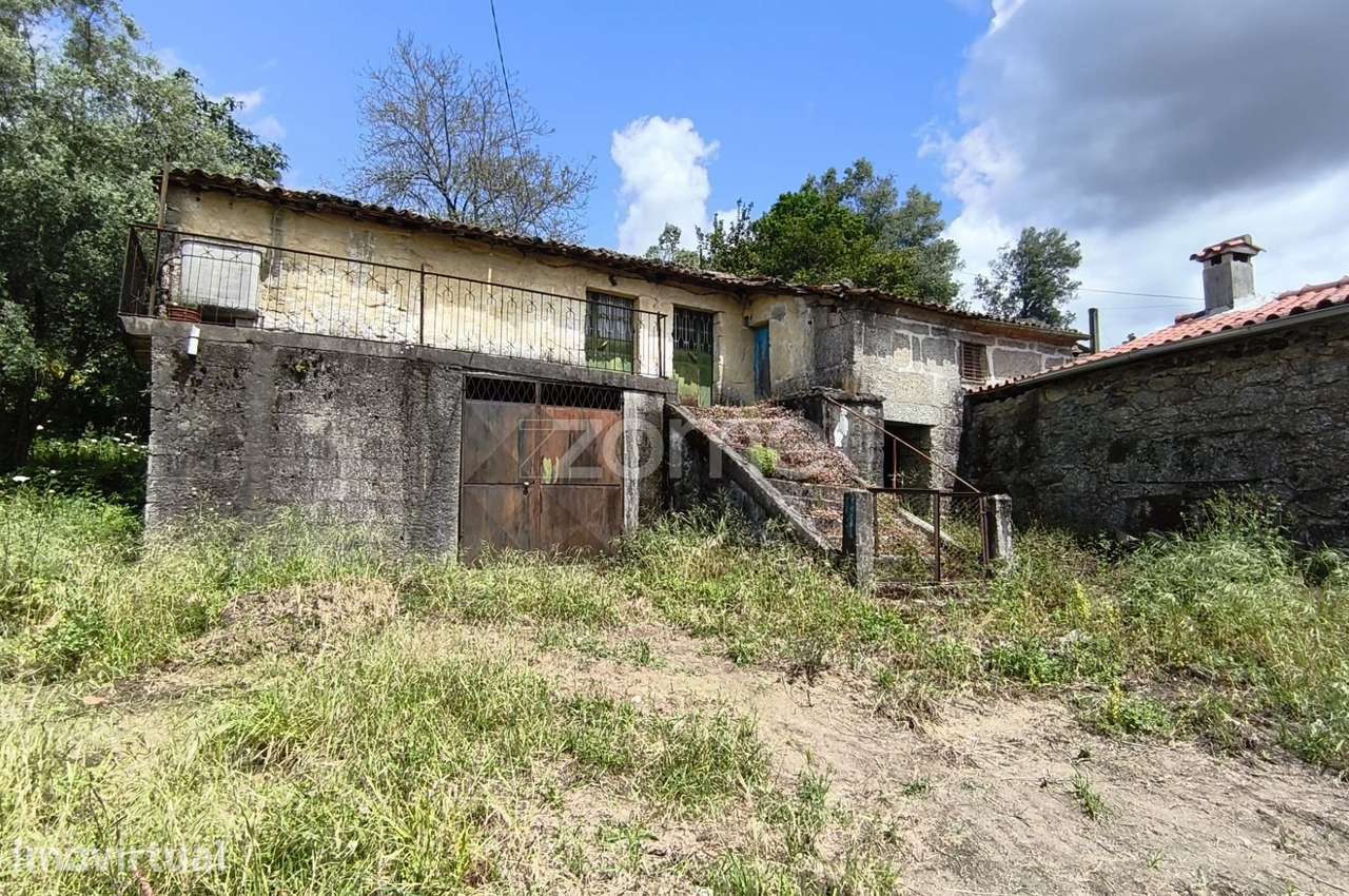 Casa para Recuperação em Valdreu - Vila Verde - Grande imagem: 2/31