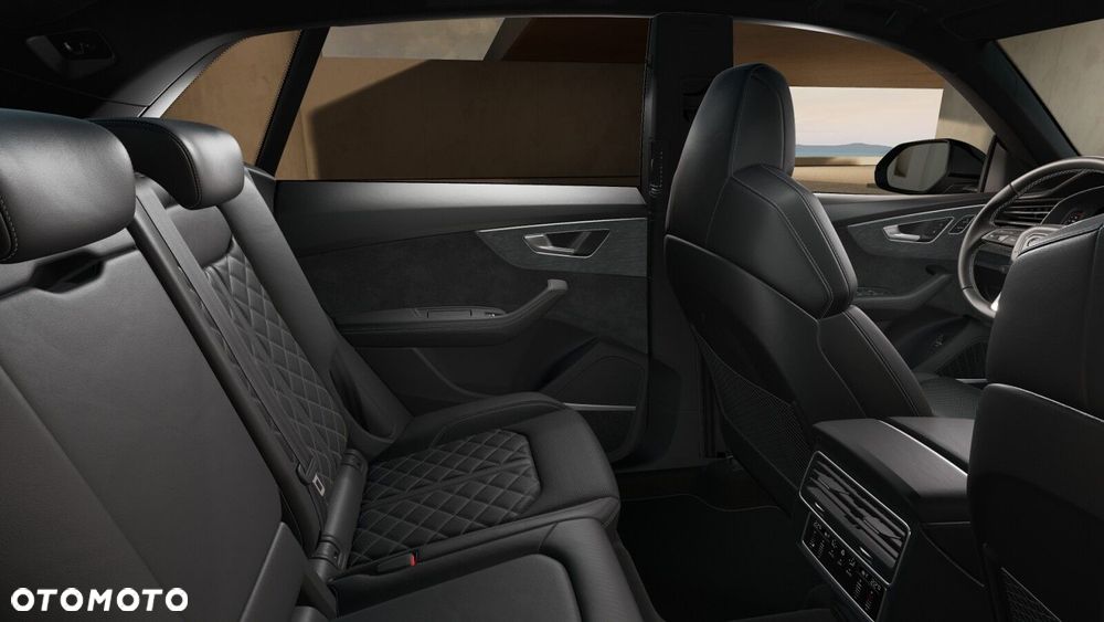 Audi SQ8 - 11