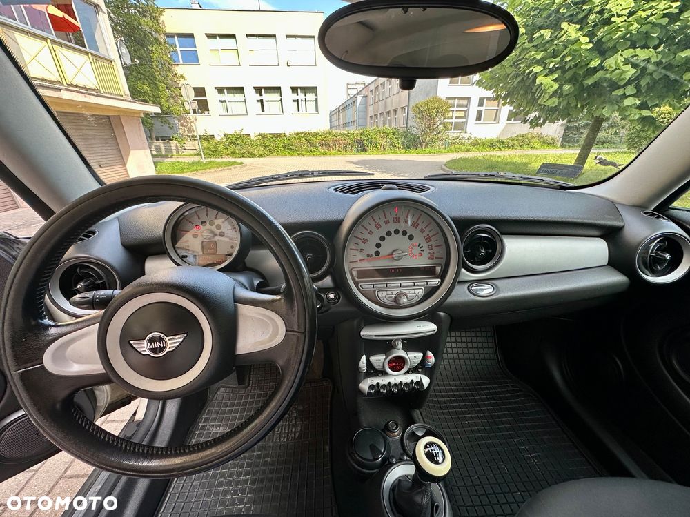 MINI Cooper Standard - 9