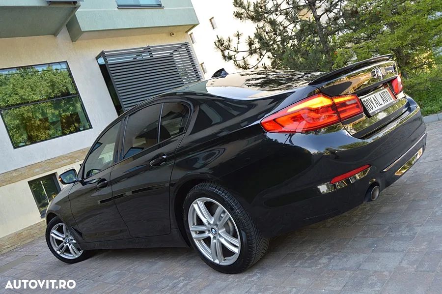 BMW Seria 5 520d xDrive Aut. Sport Line - 7