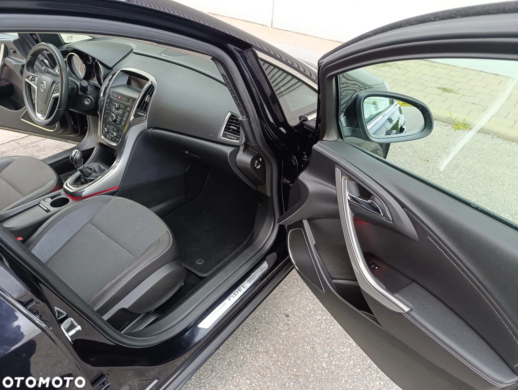 Opel Astra 1.4 Turbo Innovation - 25