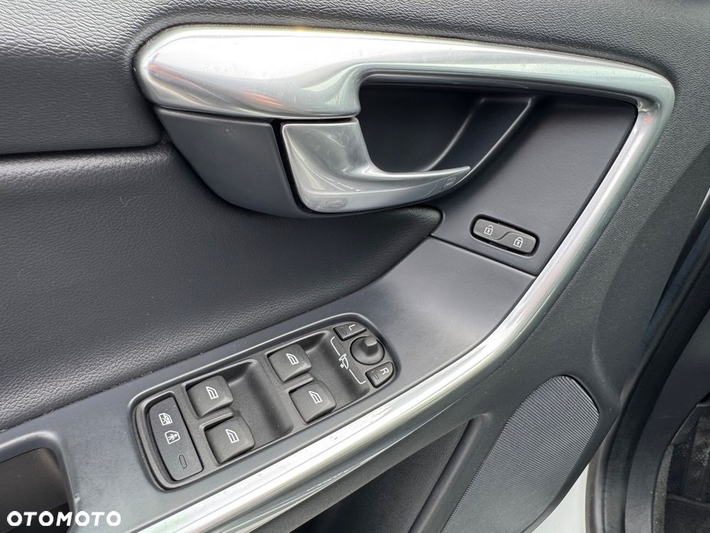 Volvo XC 60 D4 Drive-E Summum - 12