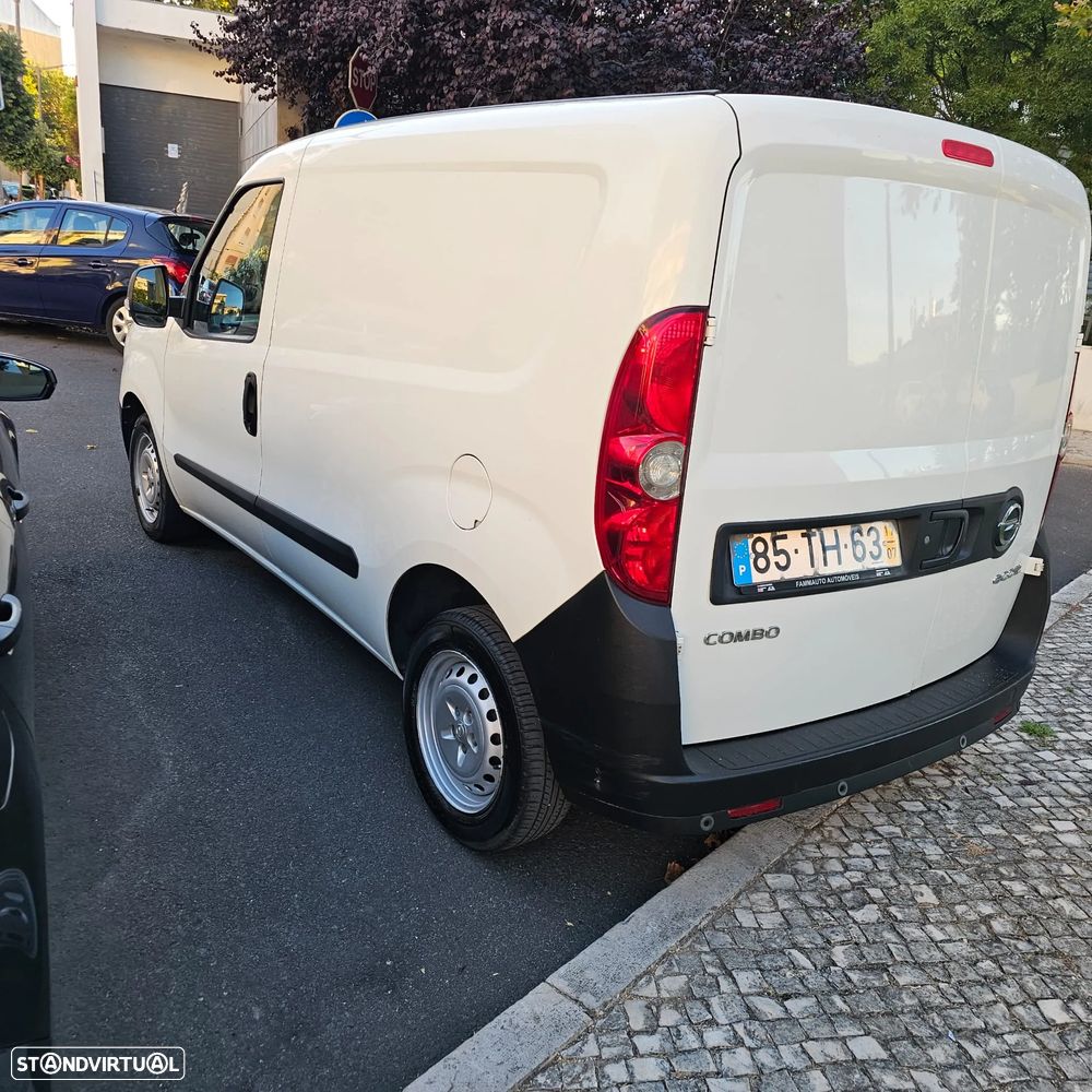 Opel Combo - 26