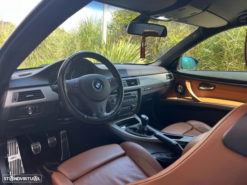 BMW 320 d Coupe Edição M - 5