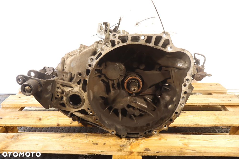 SKRZYNIA BIEGÓW 6 BIEGOWA TOYOTA AURIS I 2.0D4D PYBZ-E - 1